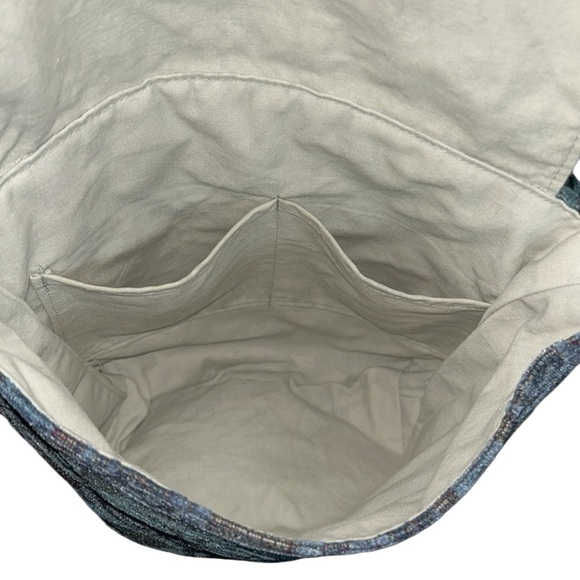 Handcrafted Blue Tapestry Fabric Crossbody Bag with Silk Flower Accents - Picture 4 of 7